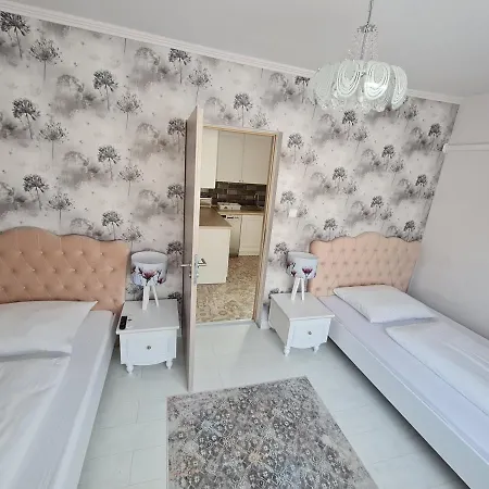 Borostyan Pihenohaz Guest house *