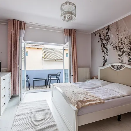 Borostyan Pihenohaz Guest house *